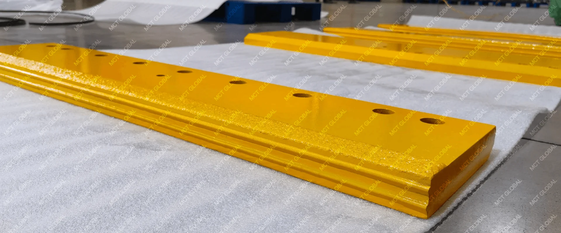 MCT-motor grader cutting edge